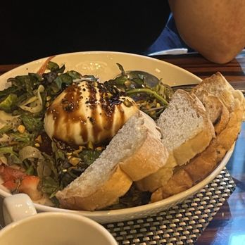 Roanoke - Burrata salad - Cocktail Bars Near Me - Chicago, Illinois Roanoke - Burrata salad - Cocktail Bars Near Me - Chicago, Illinois