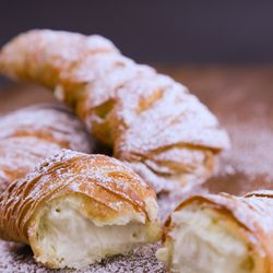 Carlo S Bakery Order Food Online 1441 Photos 1106 Reviews