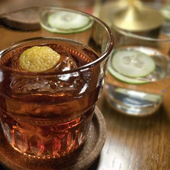 Red Frog - Speakeasies Near Me - Lisbon, 11