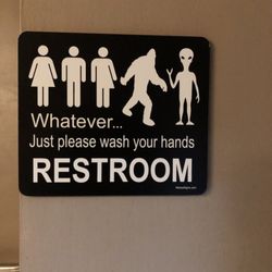 Boneheads Barbershop - Gender neutral clean bathroom