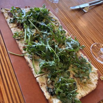Viewpoint Brewing - Artichoke Flatbread - Breweries Near Me - Del Mar, California