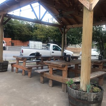 Discada - Outdoor Seating - Tacos Near Me - Austin, Texas Discada - Outdoor Seating - Tacos Near Me - Austin, Texas