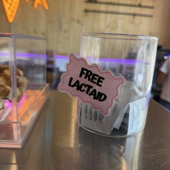 Local Scoop - Ice Cream & Frozen Yogurt Near Me - Mammoth Lakes, California Local Scoop - Ice Cream & Frozen Yogurt Near Me - Mammoth Lakes, California