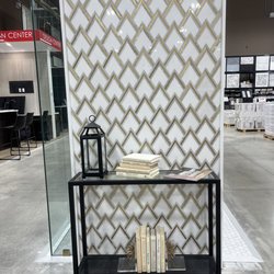 Floor & Decor