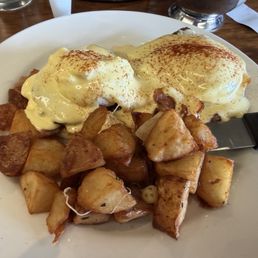 Eggs Benedict