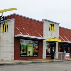 McDonald's - Storefront for McDonald's Blissfield