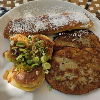 Chris Restaurant - Vegetarian Platter - Polish Near Me - Stroudsburg, Pennsylvania Chris Restaurant - Vegetarian Platter - Polish Near Me - Stroudsburg, Pennsylvania