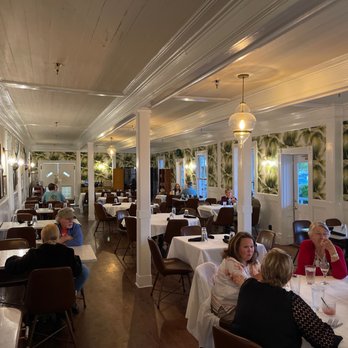 The Franklin Café - Dining room - Seafood Near Me - Apalachicola, Florida The Franklin Café - Dining room - Seafood Near Me - Apalachicola, Florida