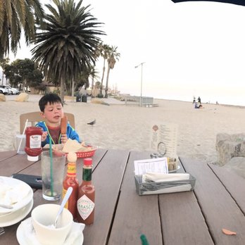 Shoreline Cafe - Seafood Near Me - Santa Barbara, California