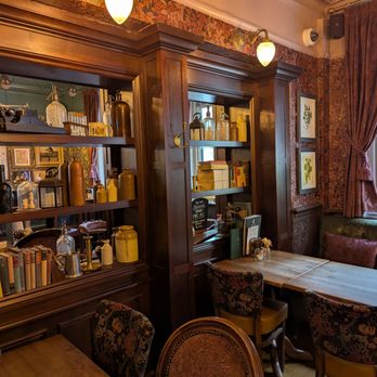 Sherlock Holmes - Pubs Near Me - London, XGL Sherlock Holmes - Pubs Near Me - London, XGL