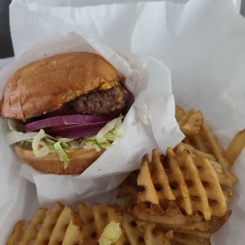 Skip's Kitchen - Bacon and cheddar cheese burger - Burgers Near Me - Carmichael, California Skip's Kitchen - Bacon and cheddar cheese burger - Burgers Near Me - Carmichael, California