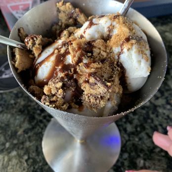 Topgolf - Cookie crumble ice cream - Golf Near Me - Webster, Texas