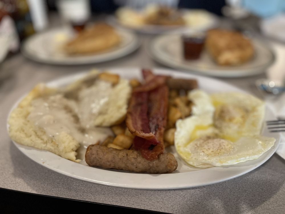 COLONIAL PANCAKE & WAFFLE HOUSE Updated November 2024 152 Photos