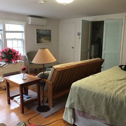 Cove Woods Bed & Breakfast