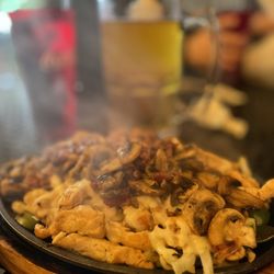 Real Mexico Restaurant Y Tienda - Fajitas Monterrey