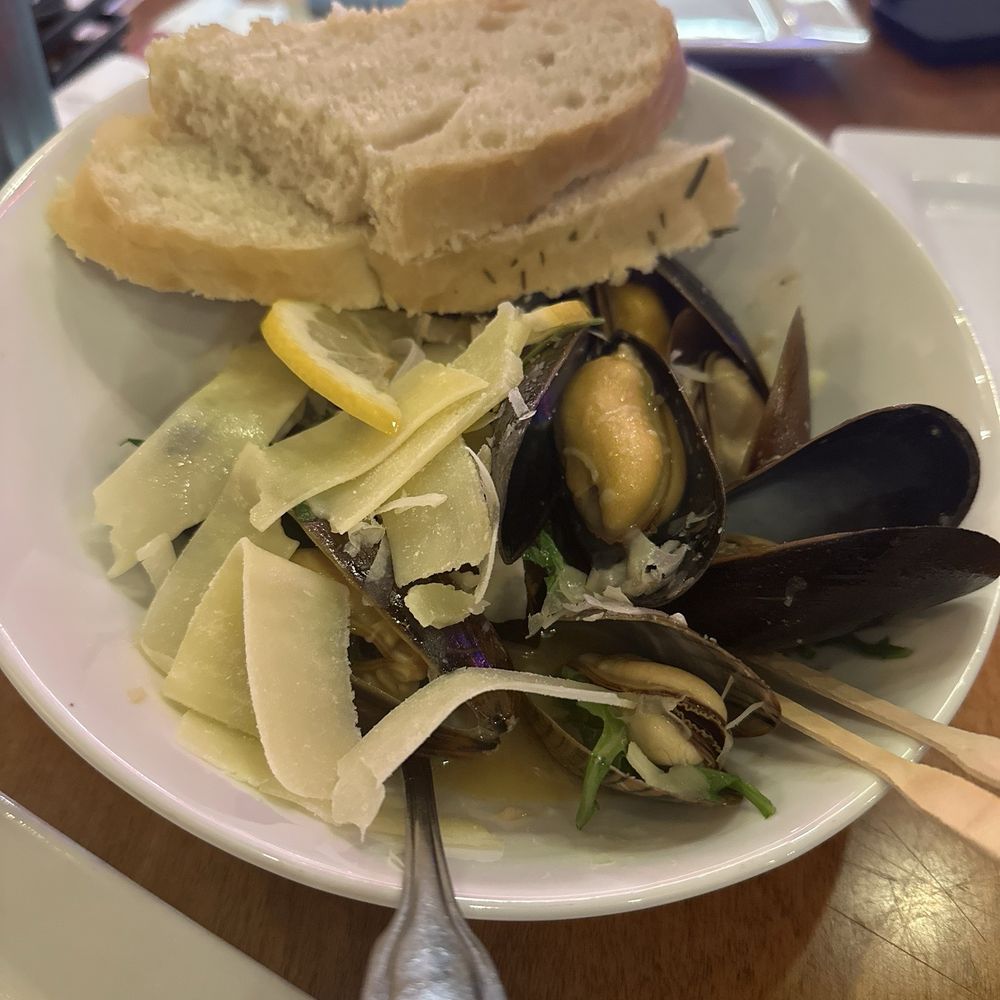 Geddy's - Seafood Near Me - Bar Harbor, Maine