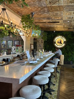 Cannabis Cafe by null
