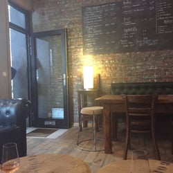 Wine Shack - Quiet early evening at the Wine Shack