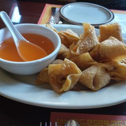 Fried wontons Fried wontons