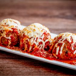 Main St Grille & Taphouse - Meatball Trio