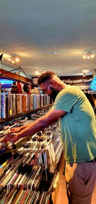 Music & DVDs - PARK AVE CDS - 155 Photos & 169 Reviews - 2916 Corrine