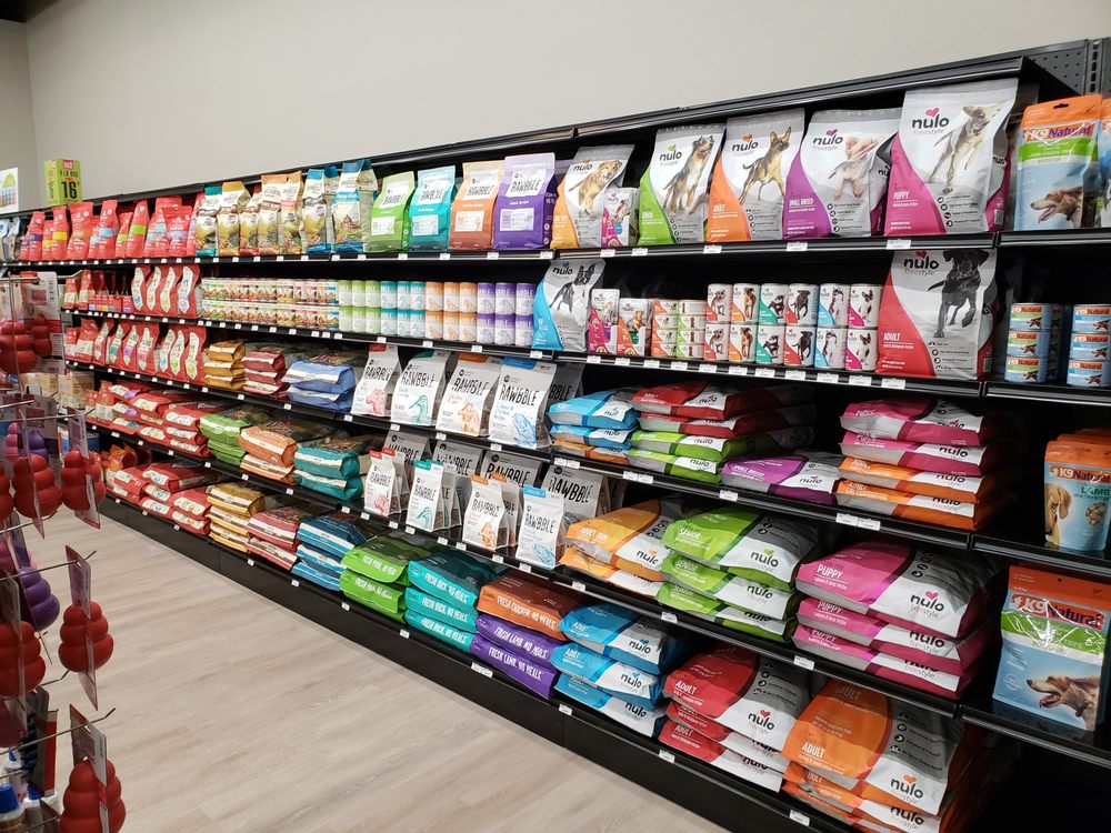 FETCH PET BOUTIQUE Updated August 2024 24 Photos 1408 3rd St NW