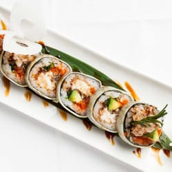 Yama Momo - Soft Shell Crab roll