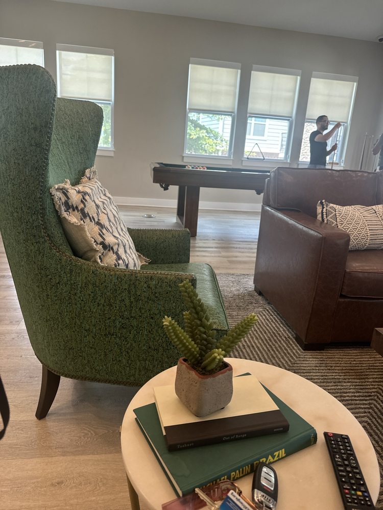 TREELINE TIMBER CREEK APARTMENTS Updated September 2024 33 Photos