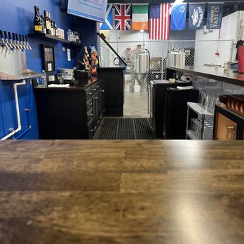 Slieve Brewing - At the bar - Brewpubs Near Me - Reno, Nevada Slieve Brewing - At the bar - Brewpubs Near Me - Reno, Nevada
