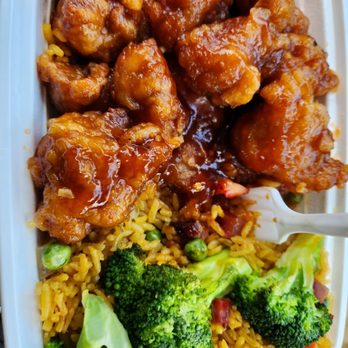 Panda Bistro - General Tso chicken lunch special - Chinese Near Me - Lambertville, New Jersey Panda Bistro - General Tso chicken lunch special - Chinese Near Me - Lambertville, New Jersey