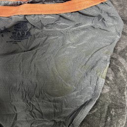 Friendly Laundry - Burnt underwear and color stains - Laundromat Near Me - Winter Haven, Florida