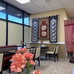Touch of Thai - Dining room