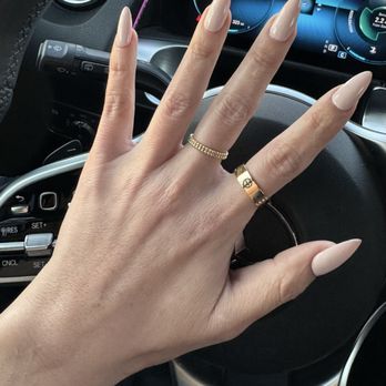 Le Petit Salon - Nail Salons Near Me - Tustin, California Le Petit Salon - Nail Salons Near Me - Tustin, California