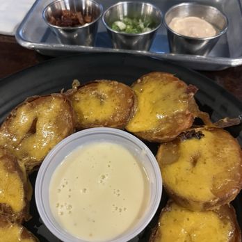 Smash House Tavern - Potato rounds, but because my husband is picky, all the fixings on the side - Sports Bars Near Me - Bloomington, Illinois Smash House Tavern - Potato rounds, but because my husband is picky, all the fixings on the side - Sports Bars Near Me - Bloomington, Illinois