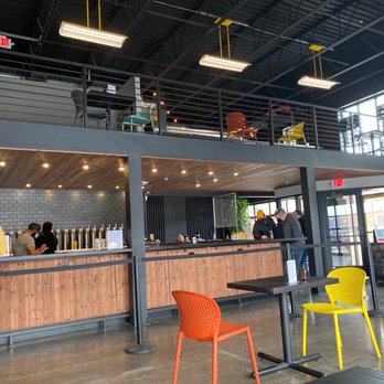 Arbeiter Brewing - Bar and upstairs seating - Breweries Near Me - Minneapolis, Minnesota