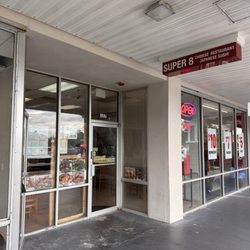 Super 8 Chinese Restaurant