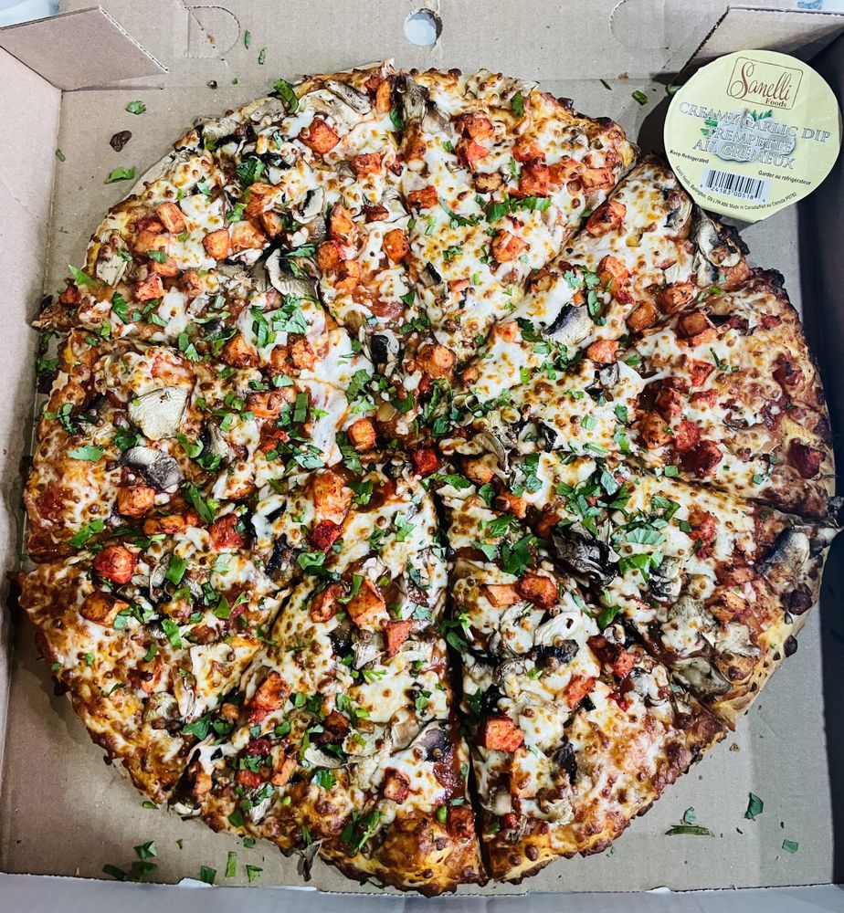 GRABB A PIZZA Updated September 2024 11 Photos 12101 Airport Road