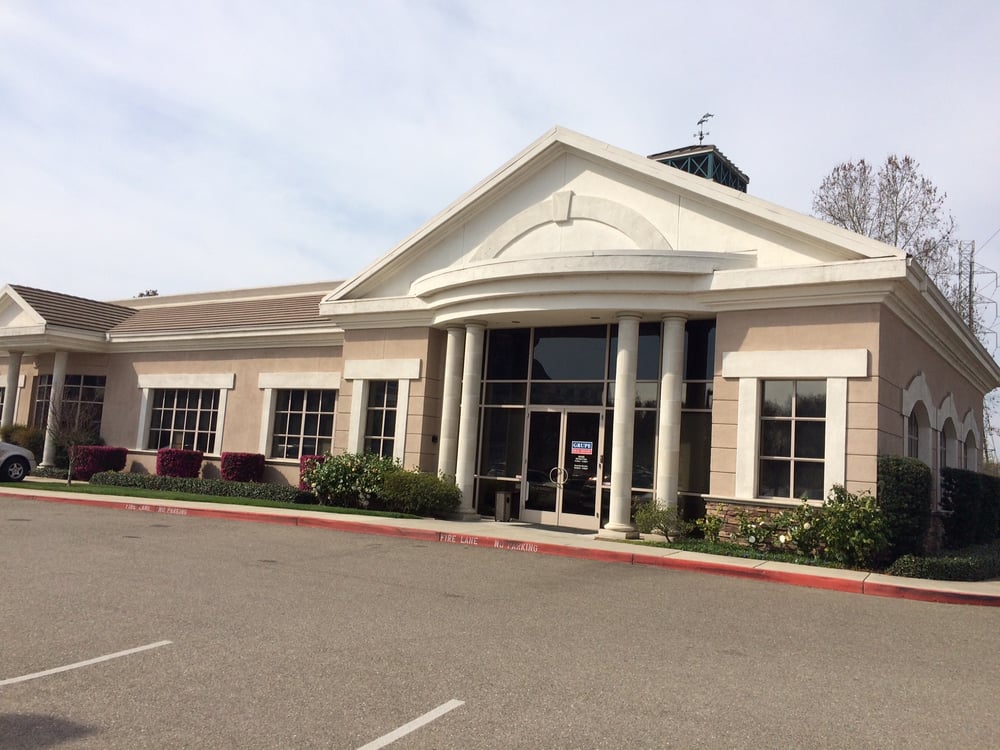 GRUPE REAL ESTATE Updated August 2024 13 Reviews 3255 W March Ln