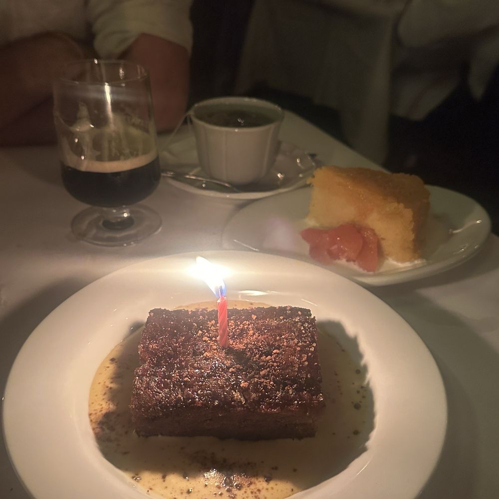 Wilde's - Toffee cake & steamed sponge cake! And peppermint tea - Diners Near Me - Los Angeles, California Wilde's - Toffee cake & steamed sponge cake! And peppermint tea - Diners Near Me - Los Angeles, California