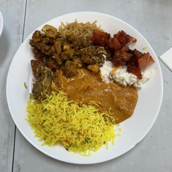 Hyderabad Biryani - Lemon rice, Gobi Manchurian Dry, Butter Chicken and a couple other items from the buffet but I can't recall their names - Indian Near Me - Memphis, Tennessee