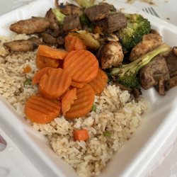 Fuji Japanese Grill - Chicken and Steak combo plate-no onions (that also omits zucchini, FYI)