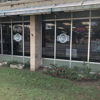 Uptown Cafe - Cafes Near Me - Tallahassee, Florida