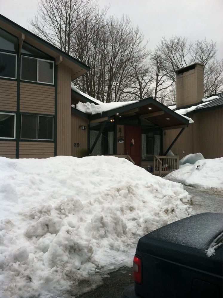 CHRISTMAS TREE INN Updated August 2024 2440 Sugarbush Access Rd