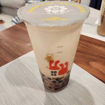 Sunright Tea Studio - Rancho Cucamonga - Red Bean Boba Milk with Pudding - Bubble Tea Near Me - Rancho Cucamonga, California Sunright Tea Studio - Rancho Cucamonga - Red Bean Boba Milk with Pudding - Bubble Tea Near Me - Rancho Cucamonga, California