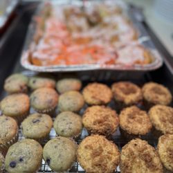 Motzee’s Cardinal Inn - Homemade Muffins & Cinnamon Rolls (weekends)