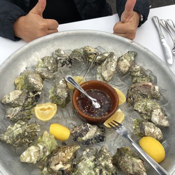 Bistro Vida - Oysters on the half shell after - French Near Me - Menlo Park, California