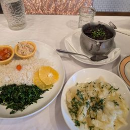 feijoada and steamed yucca