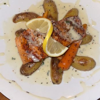Maxfields - Salmon - New American Near Me - Potsdam, New York