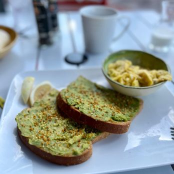 Summer Kitchen Cafe - Avocado toast and scrambled egg - Breakfast & Brunch Near Me - Rosemary Beach, Florida Summer Kitchen Cafe - Avocado toast and scrambled egg - Breakfast & Brunch Near Me - Rosemary Beach, Florida
