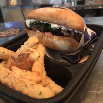 Noon Whistle Brewing - Rogue Curbside Kitchen on Foodtruck Friday! - Breweries Near Me - Lombard, Illinois Noon Whistle Brewing - Rogue Curbside Kitchen on Foodtruck Friday! - Breweries Near Me - Lombard, Illinois